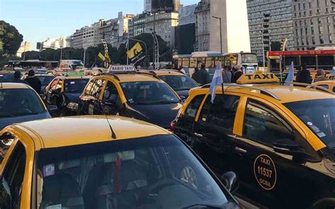 Protesta De Los Taxistas Porteños Contra Uber Y Cabify Por El Transporte Ilegal Todo Taxi