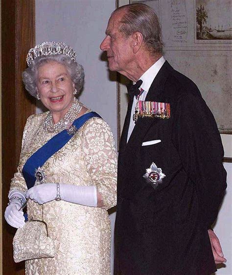 Happy 92nd Birthday Queen Elizabeth See Photos Of Britains Longest