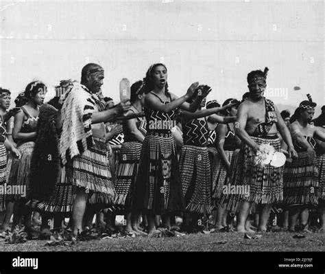 Maori party new zealand Black and White Stock Photos & Images - Alamy