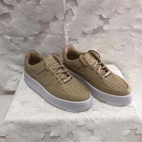 Nike Air Womens Shoes Size 38 Beige (s)