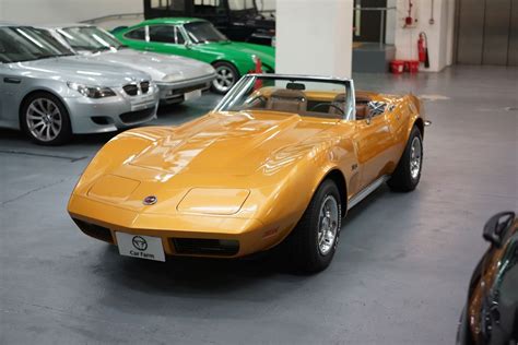 Chevrolet Corvette (C3) Stingray Convertible LHD - Car Farm