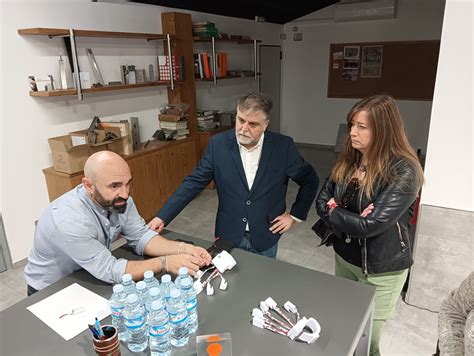 El Equipo De Gobierno Visita Las Instalaciones De La Biotecnológica