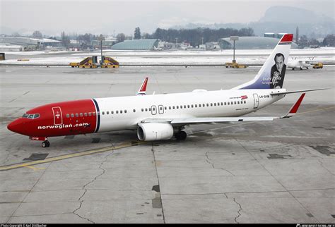 LN DYM Norwegian Air Shuttle Boeing 737 8JP WL Photo By Karl