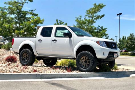 Nissan Frontier 33 Inch Tires Vs 35s What Lift And Wheels To Pick