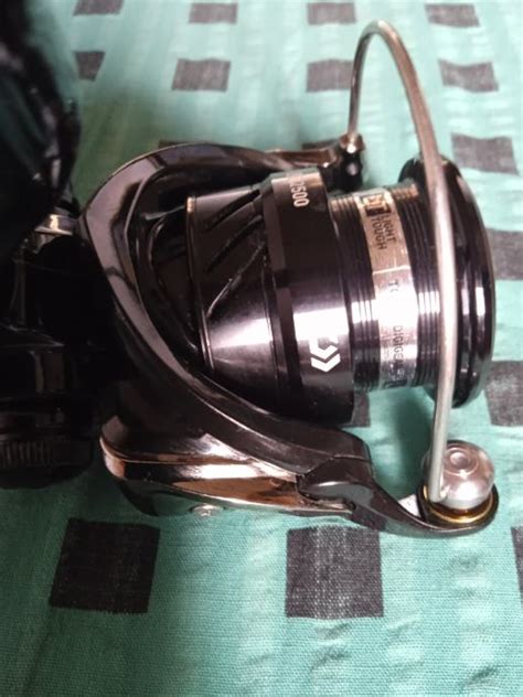 DAIWA EMCAST LT 2500 SA BAITRANEROM