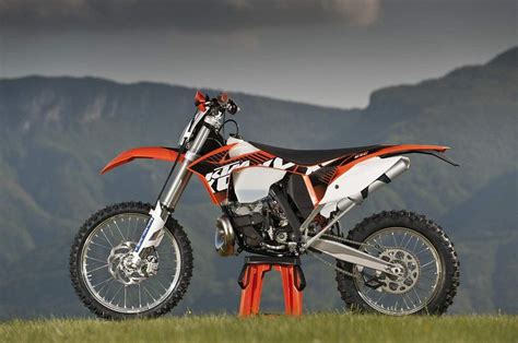 KTM 250 EXC Enduro (1997-98) - MotorcycleSpecifications.com