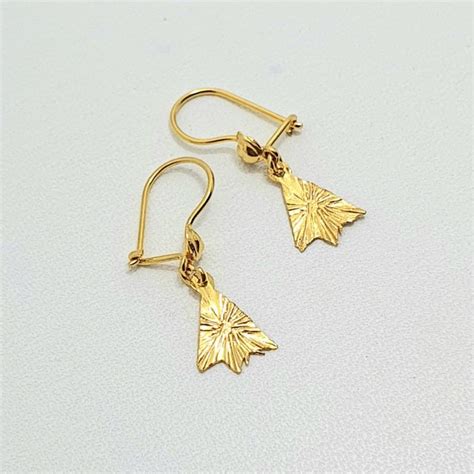 Jual Anting Desi Emas Muda Bandul Ekor Ikan Gram Shopee Indonesia