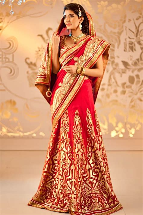 Traditional Red Indian Wedding Sari Google Search Sari Wedding