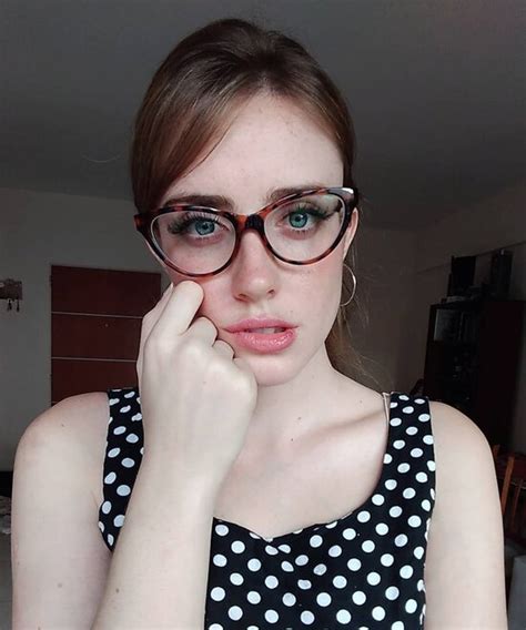 Polka Dots And Horn Rimmed Glasses Porn Pic Eporner