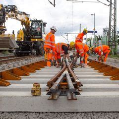 Nrw G Terzug Entgleist Bei Kerpen Strecke K Ln Aachen Gesperrt