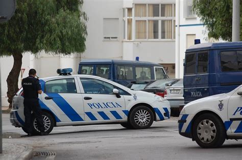 Polícia já iniciou negociações o sequestrador de Lagos fotos