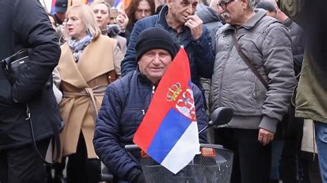 Thousands Of Minority Serbs Protest Kosovo S Decision To Abolish The