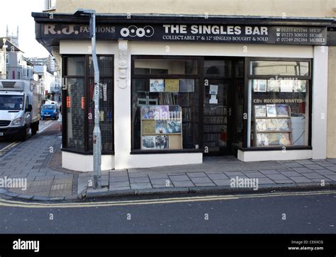 The Singles Bar Tidy Street Brighton Stock Photo Alamy