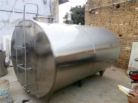 Vitco Ss Bulk Milk Cooler Tank At Rs Pcs Bulk Milk Cooler Id