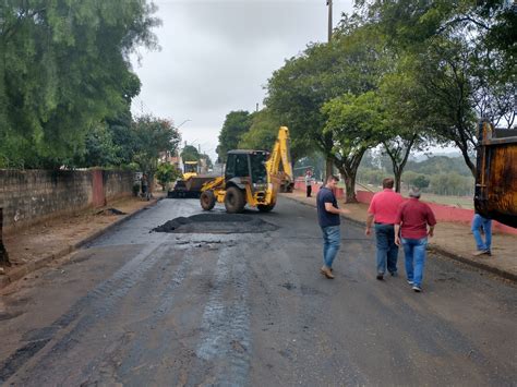 Prefeitura Executa Recape De 3 400 Metros Na Rua Anacleto Pozzi