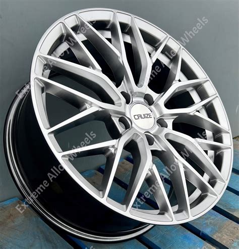 Alloy Wheels 18 VTR For Skoda Karoq Kodiaq Octavia Superb 5x112 Silver