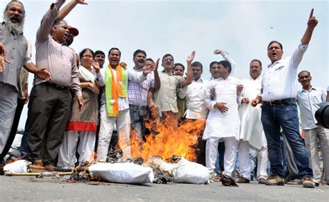 Bjym Workers Burn Cms Effigy The Tribune India