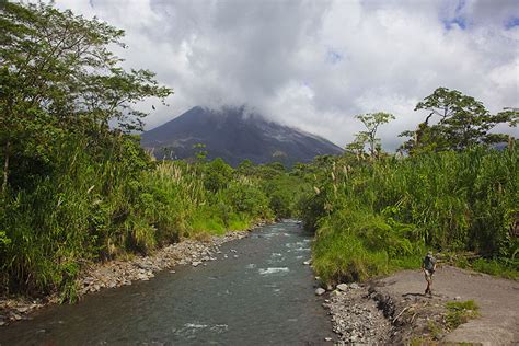 Volcanoes of Costa Rica | VolcanoDiscovery