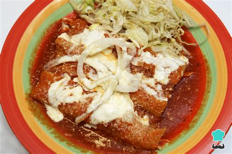 Enchiladas Rojas De Queso