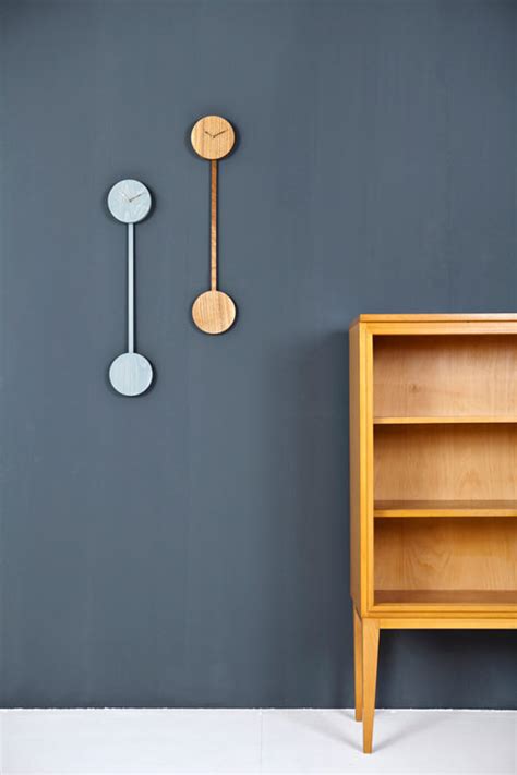 Modern Pendulum Clock: ZWILLING by Christian Kim - Design Milk