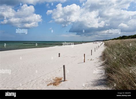 Baltic sea coastline hi-res stock photography and images - Alamy