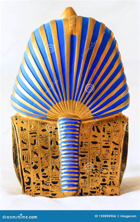 Tutankhamun`s Death Mask Editorial Image | CartoonDealer.com #190891004