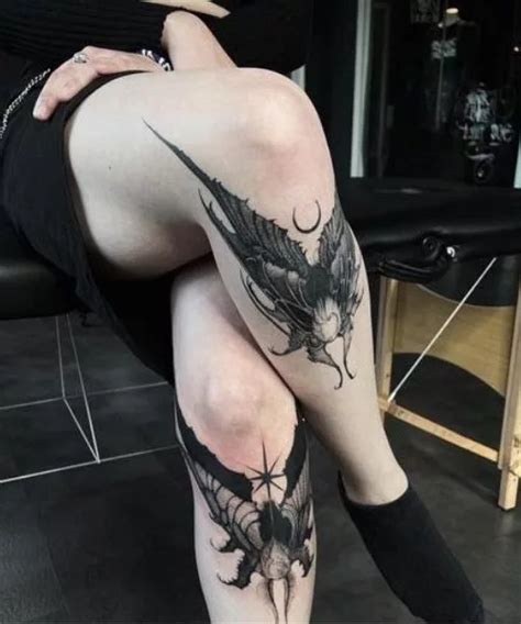 Unique And Trending Knee Tattoos For Women With Pictures