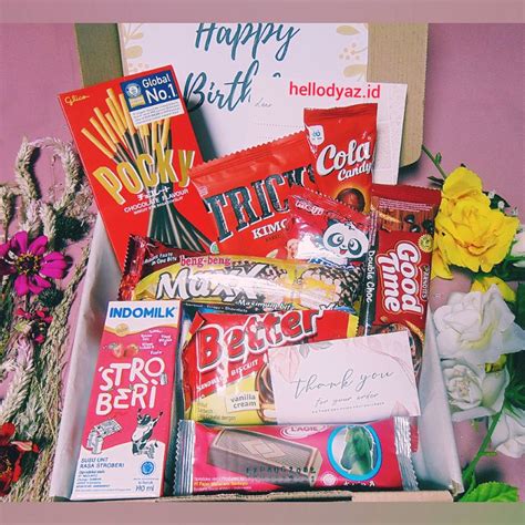 Jual Hampers Snack Merah Gift Box Snack Box Kado Wisuda Ulangtahun