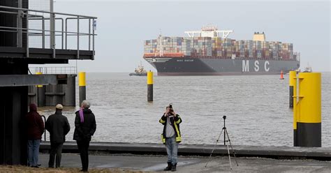 Größtes Containerschiff der Welt in Bremerhaven Nachrichten aus dem