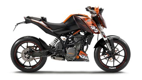 2011 KTM 125 Duke - The Bike Bajaj Built - Asphalt & Rubber