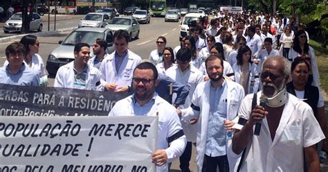 G1 Médicos Residentes Fazem Protesto No Recife E Paralisação Por 24h Notícias Em Pernambuco