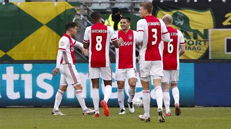 Ajax wins after strong first half in The Hague