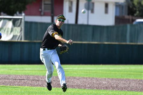 Mandan Baseball