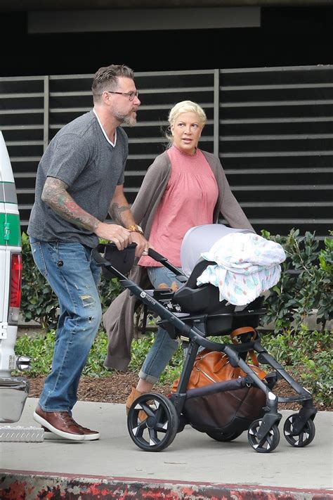 Photo Exclusif Tori Spelling Son Mari Dean Mcdermott Et Leur