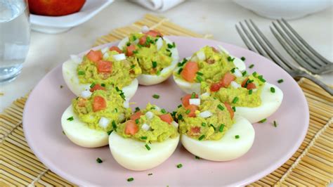 Huevos Rellenos De Aguacate Y Atún Juanan Sempere