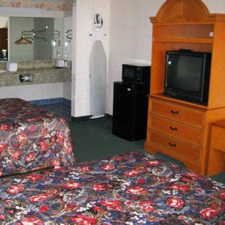 Travelers Inn - Prices & Hotel Reviews (Lawndale, CA) - TripAdvisor