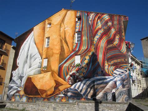 El Camino A Santiago De Compostela Pauta En Vitoria La Ciudad Pintada