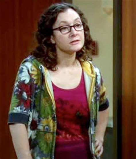 Leslie Winkle - Big Bang Theory - Sara Gilbert - Character profile - Writeups.org