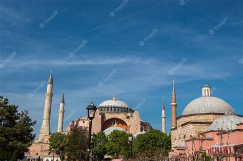 Premium Photo | Hagia sophia the world famous monument of byzantine architecture