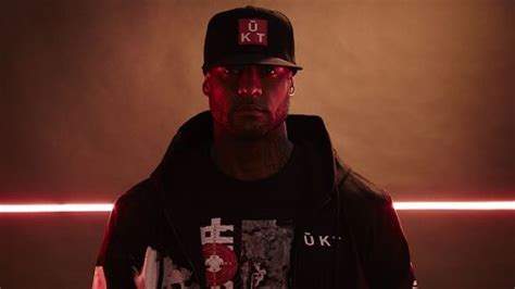 Booba tease un extrait d un morceau inédit Gotham vidéo