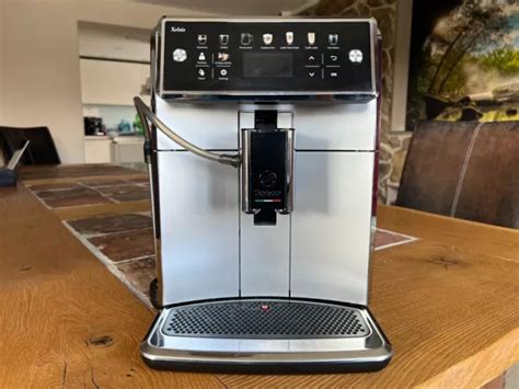 PHILIPS SAECO XELSIS SM7581 00 Kaffeevollautomat 1850W Silber LatteDuo