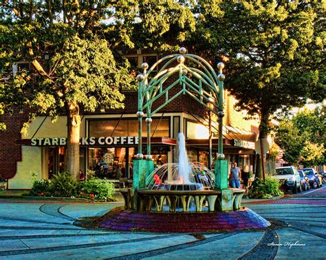 Downtown Edmonds Wa Hdr Center Of Town And The Famous Foun Flickr