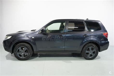 SUBARU forester 4x4 2 0 d sport Diesel de color Gris Plata del año