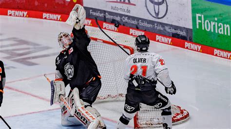 L Wen Frankfurt Geben In Del Sieg Aus Der Hand Kassel Huskies Und Ec