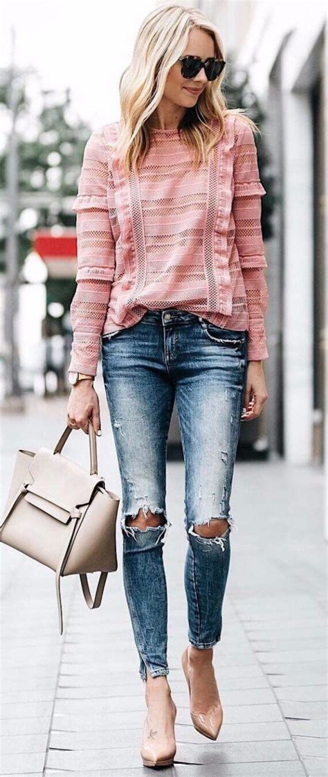 28 Striking Casual Office Attire Ideas