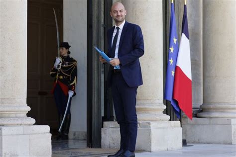 Législative partielle dans les Yvelines le ministre Jean Noël Barrot