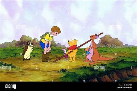 OWL,ROBIN,PIGLET,POOH,ROO,KANGA, PIGLET'S BIG MOVIE, 2003 Stock Photo ...