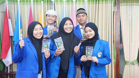 Lima Mahasiswa Unzah Genggong Raih Silver Medal Dalam Ajang Wyiia