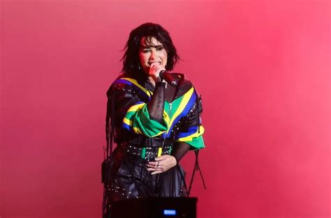 Revamped Demi Lovato Libera Capa E Data De Seu Novo álbum Billboard Brasil