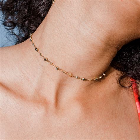 90s Chokers Are Still In Here Are Our Faves Fabfitfun